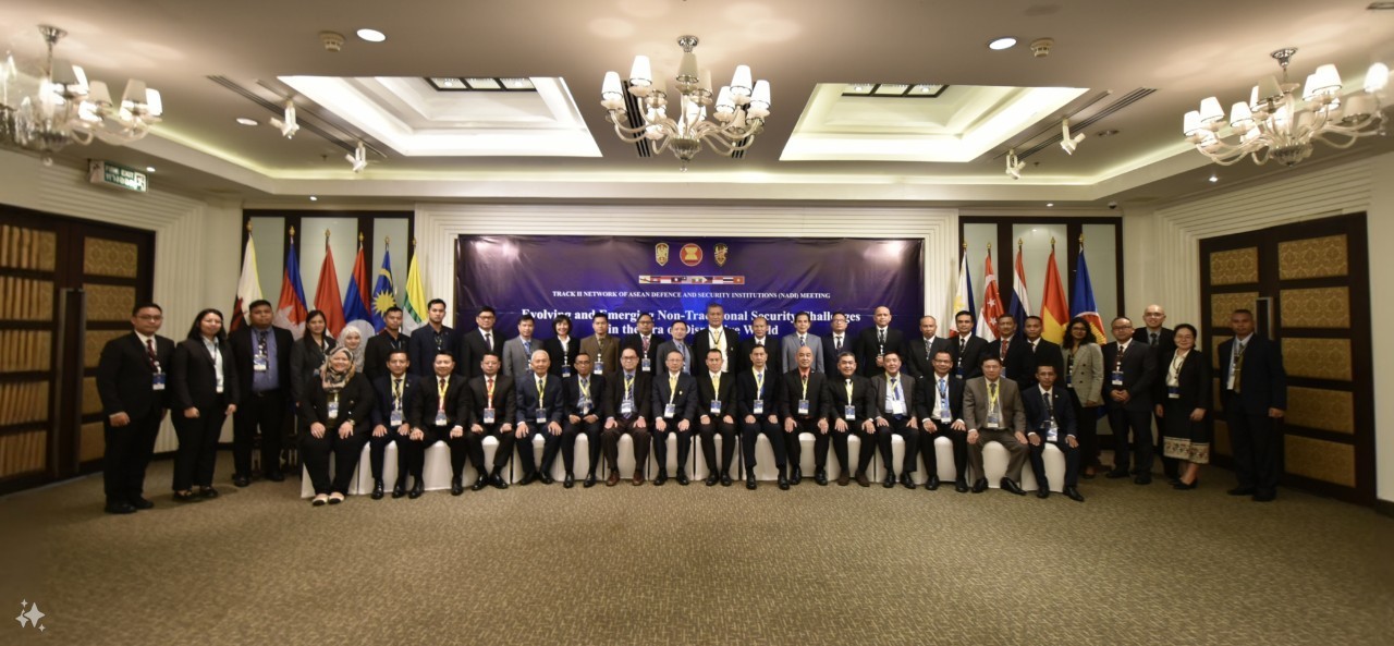 PELAKSANAAN KEGIATAN TRACK II NETWORK Of ASEAN DEFENCE & SECURITY INSTITUTIONS (NADI) UNIVERSITAS PERTAHANAN RI DI THAILAND