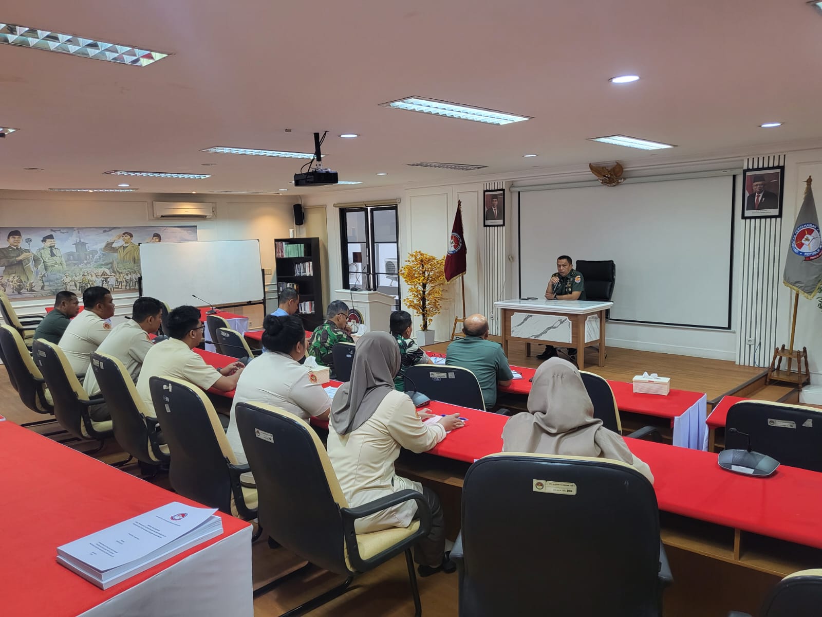 Kegiatan Entry Briefing Kepala Lembaga Penjaminan Mutu & Pengembangan Pembelajaran Universitas Pertahanan RI.